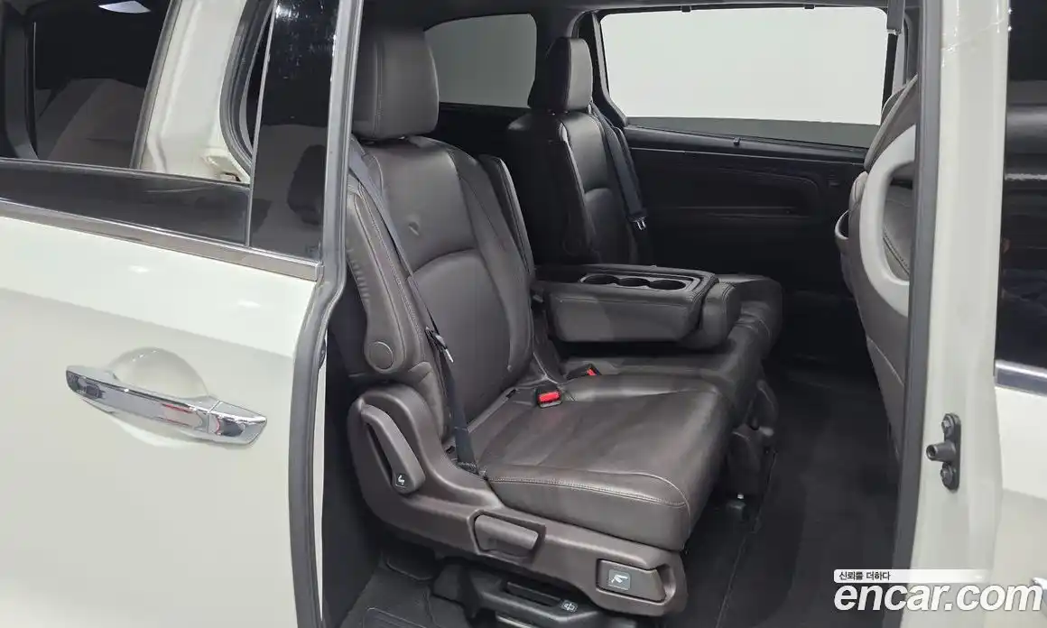 Honda Odyssey 2017 3.5 гидро в Москве № 302865, фото 12