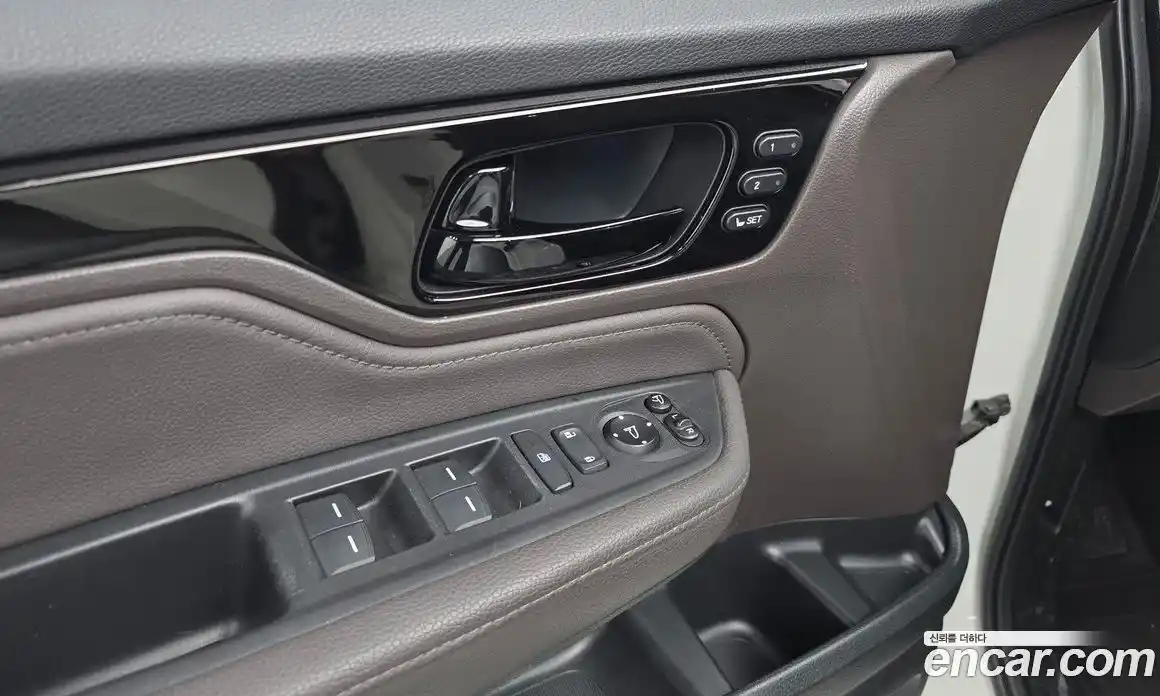 Honda Odyssey 2017 3.5 гидро в Москве № 302865, фото 17