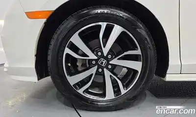 Honda Odyssey 2017 3.5 гидро в Москве № 302865, миниатюра 5