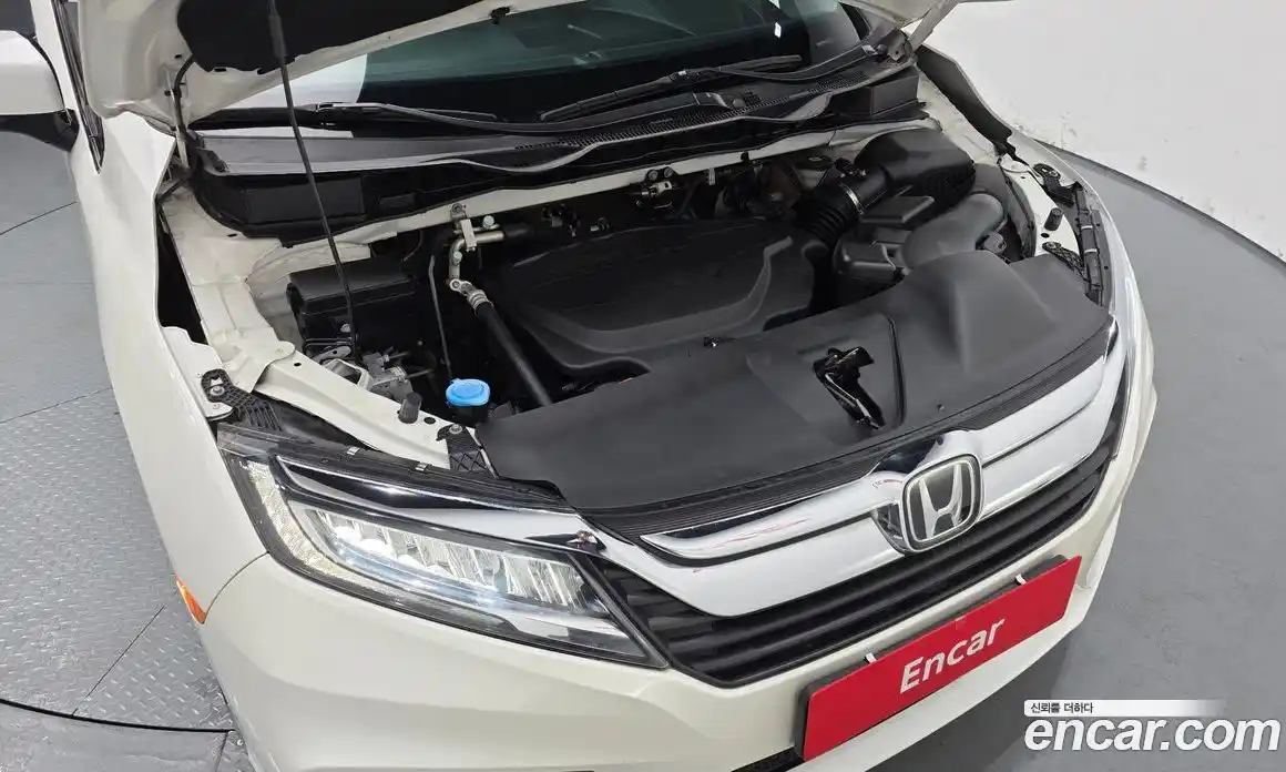 Honda Odyssey 2017 3.5 гидро в Москве № 302865, фото 6