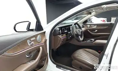 Mercedes-Benz E-Class 2017 2.0 гидро, миниатюра 11
