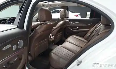 Mercedes-Benz E-Class 2017 2.0 гидро, миниатюра 12