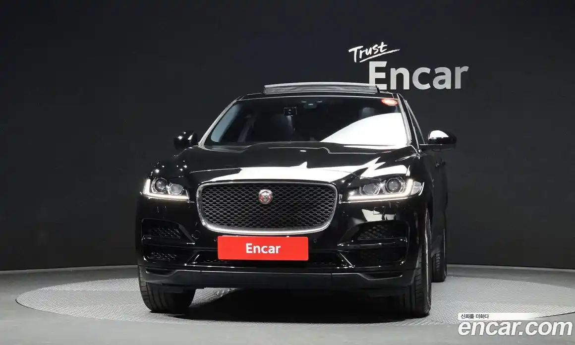 Jaguar F-Pace 2016 2.0 гидро в Москве № 335819, фото 3