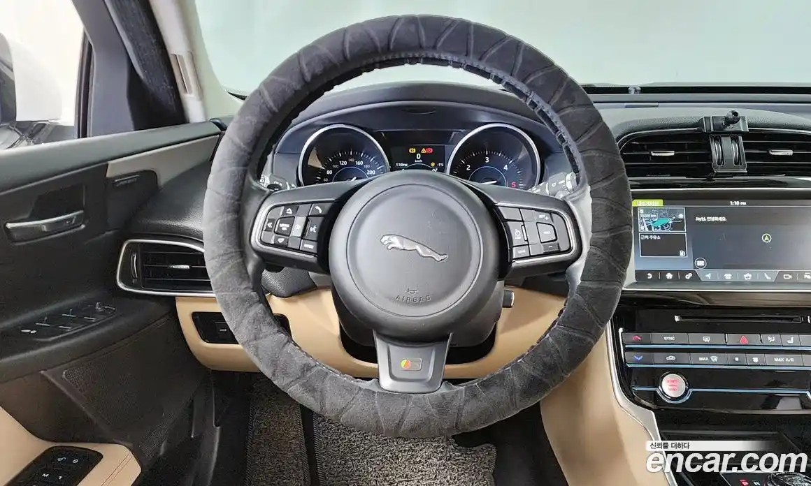 Jaguar XE 2017 2.0 гидро в Москве № 335839, фото 13