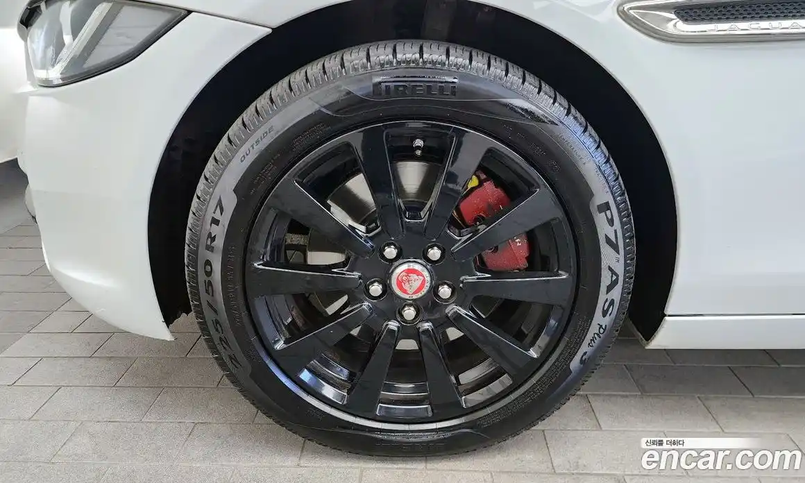 Jaguar XE 2017 2.0 гидро в Москве № 335839, фото 5