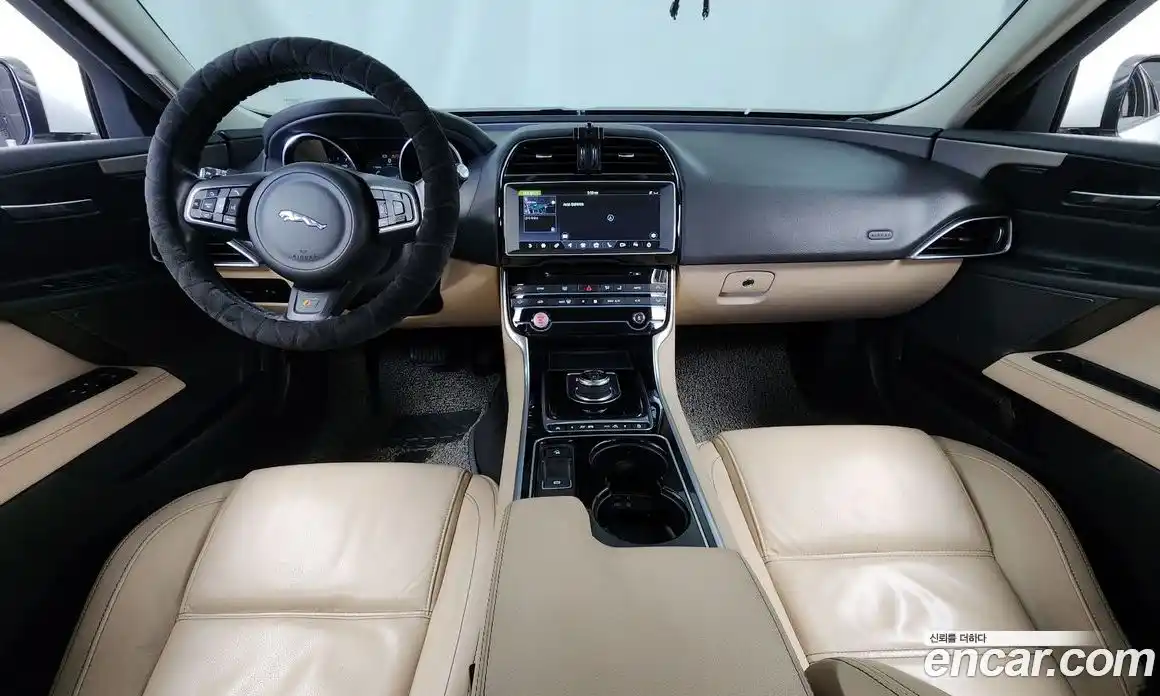 Jaguar XE 2017 2.0 гидро в Москве № 335839, фото 7