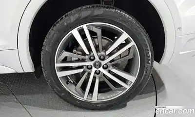 Audi Q5 2021 2.0 гидро в Москве № 343315, миниатюра 5