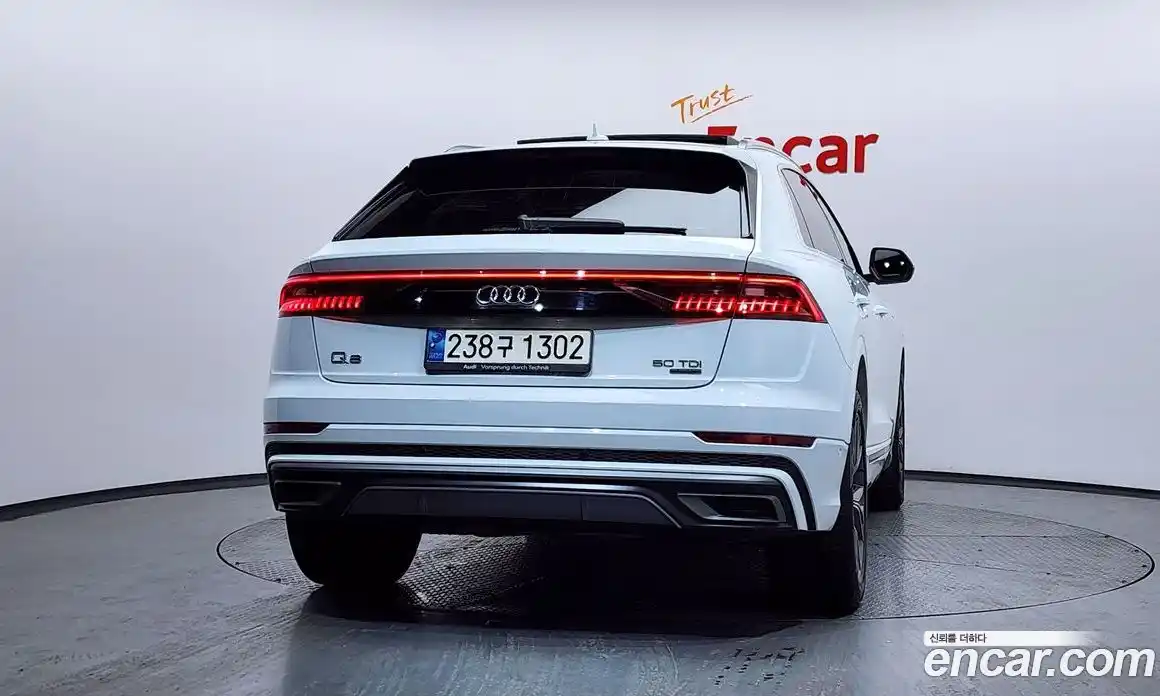 Audi Q8 2021 3.0 гидро в Москве № 373149, фото 4