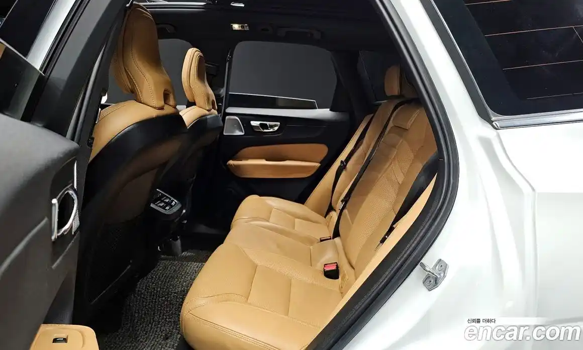 Volvo XC60 2019 2.0 гидро в Москве № 373771, фото 11