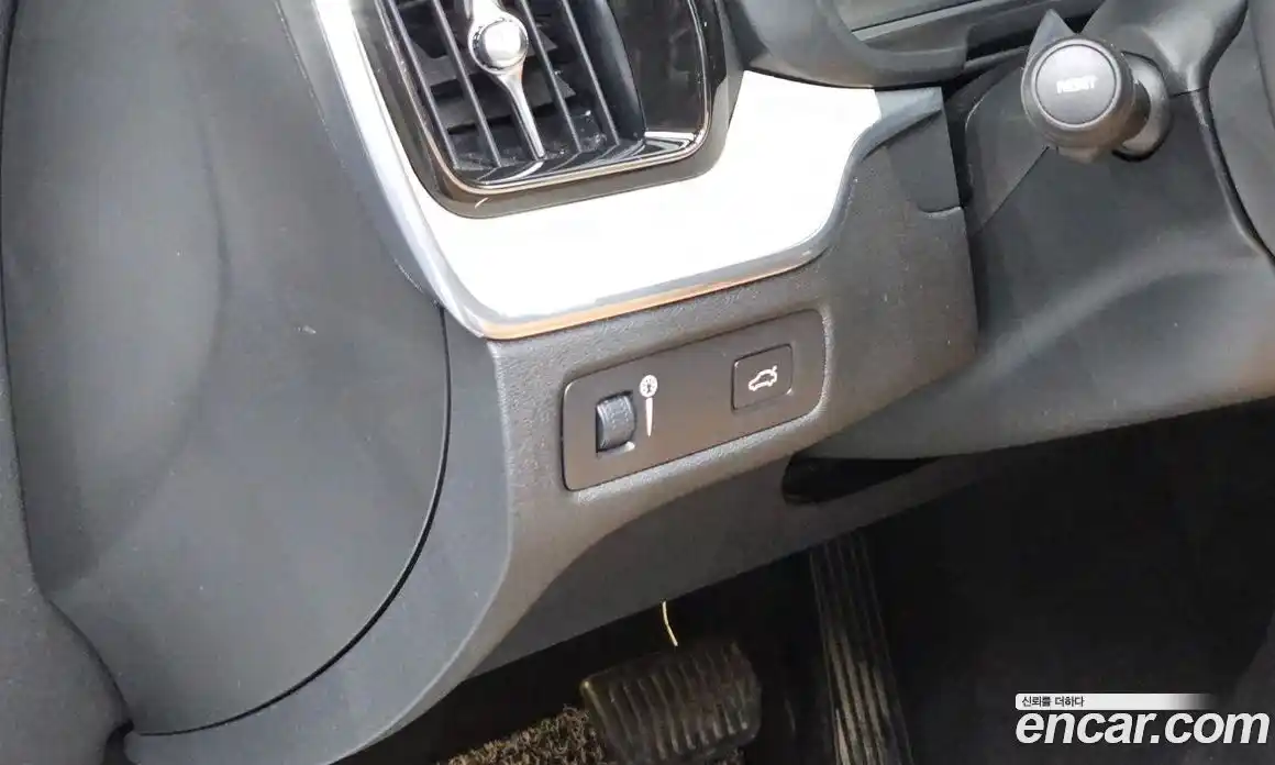 Volvo XC60 2019 2.0 гидро в Москве № 373771, фото 13