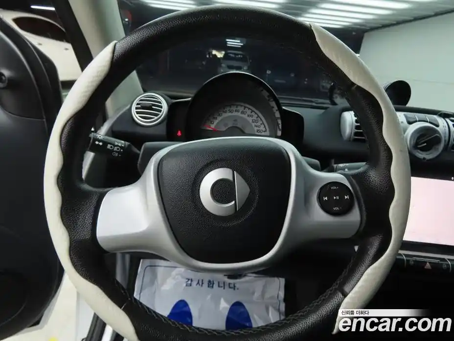Smart Fortwo 2014 1.0 гидро в Москве № 376135, фото 8