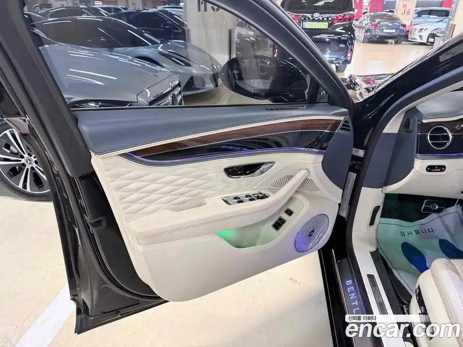 Bentley Flying Spur 2020 6.0 гидро в Москве № 387287, фото 10