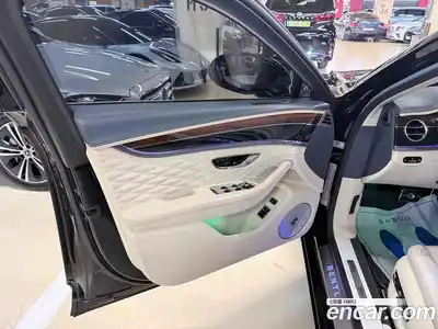 Bentley Flying Spur 2020 6.0 гидро в Москве № 387287, миниатюра 10