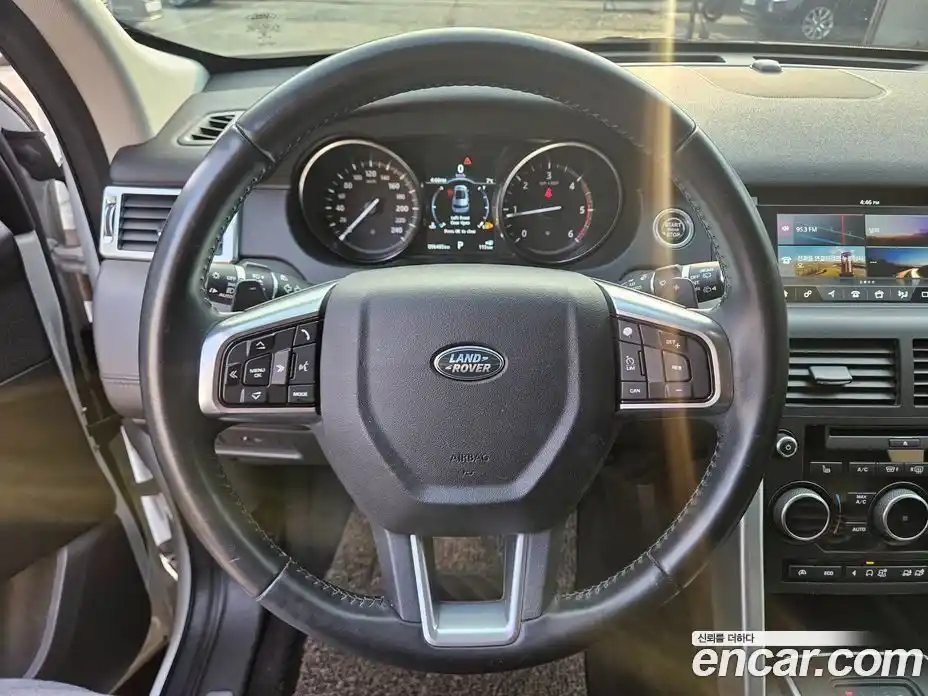 Land Rover Discovery Sport 2017 2.0 гидро в Москве № 543897, фото 13