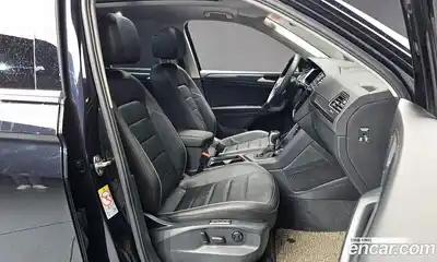 Volkswagen Tiguan 2023 2.0 гидро в Москве № 547272, миниатюра 11