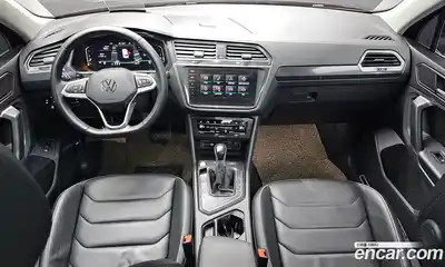 Volkswagen Tiguan 2023 2.0 гидро в Москве № 547272, миниатюра 7