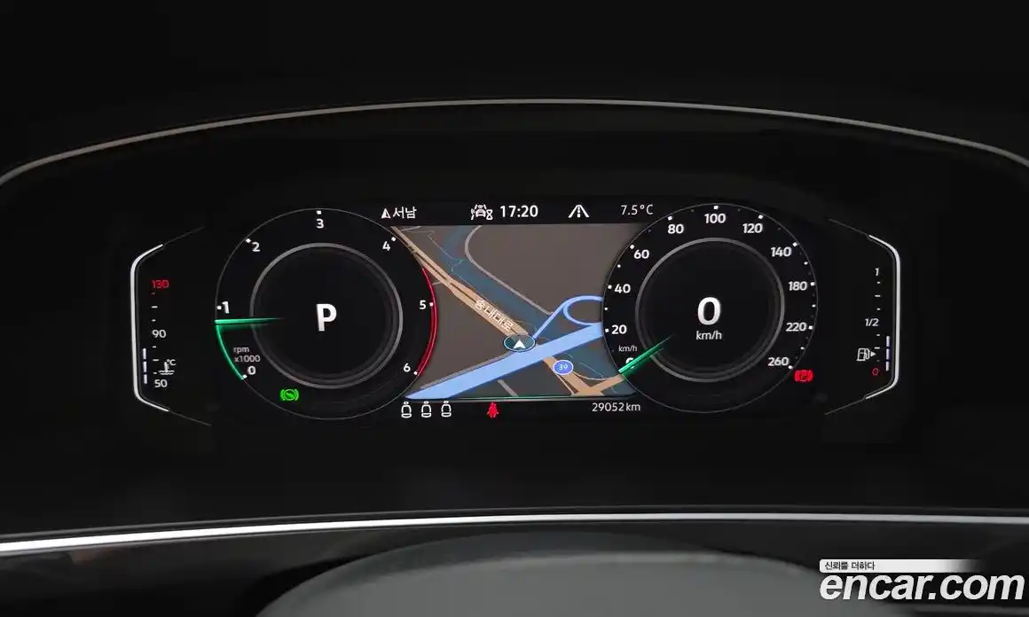 Volkswagen Tiguan 2023 2.0 гидро в Москве № 547272, фото 8