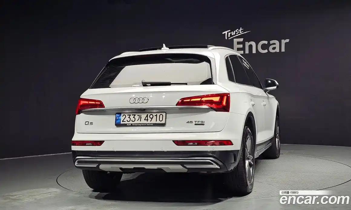 Audi Q5 2022 2.0 гидро в Москве № 592845, фото 4