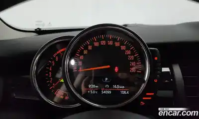 Mini Cooper 2017 1.5 гидро в Москве № 595067, миниатюра 8