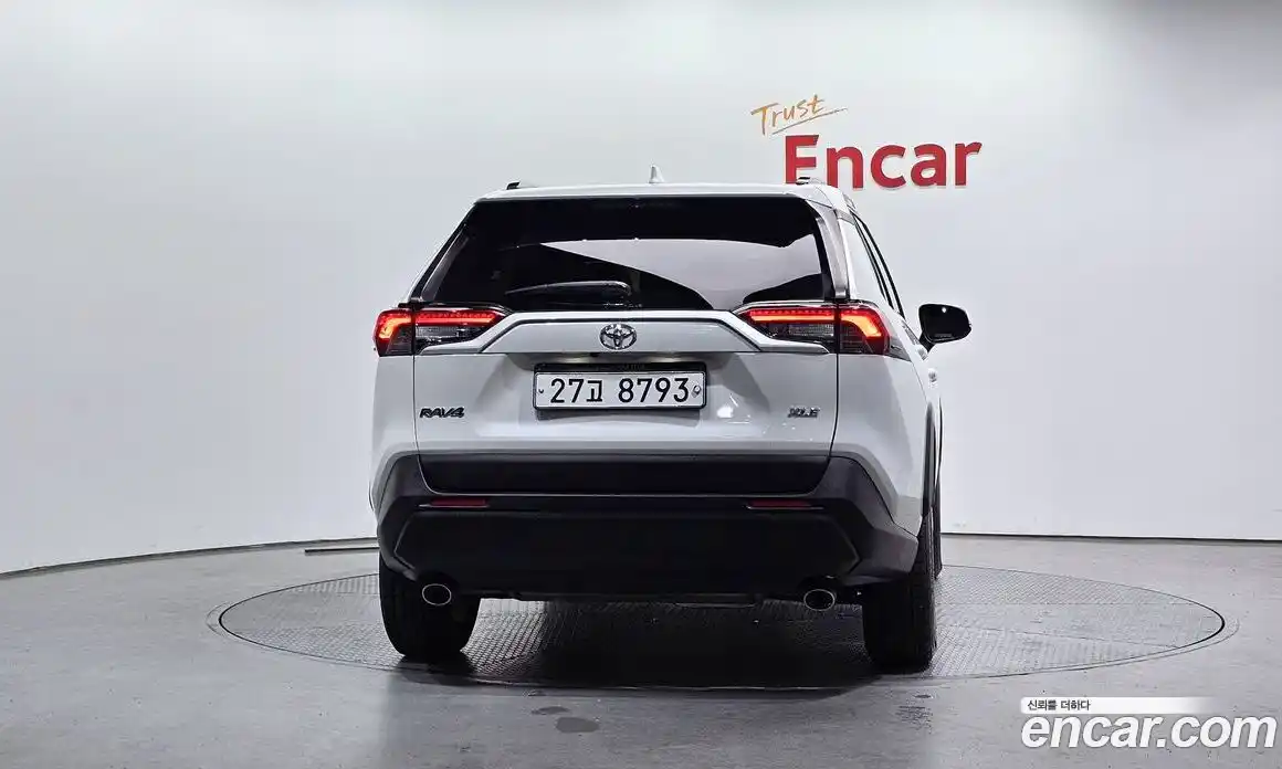 Toyota RAV4 2019 2.5 гидро в Москве № 609811, фото 4