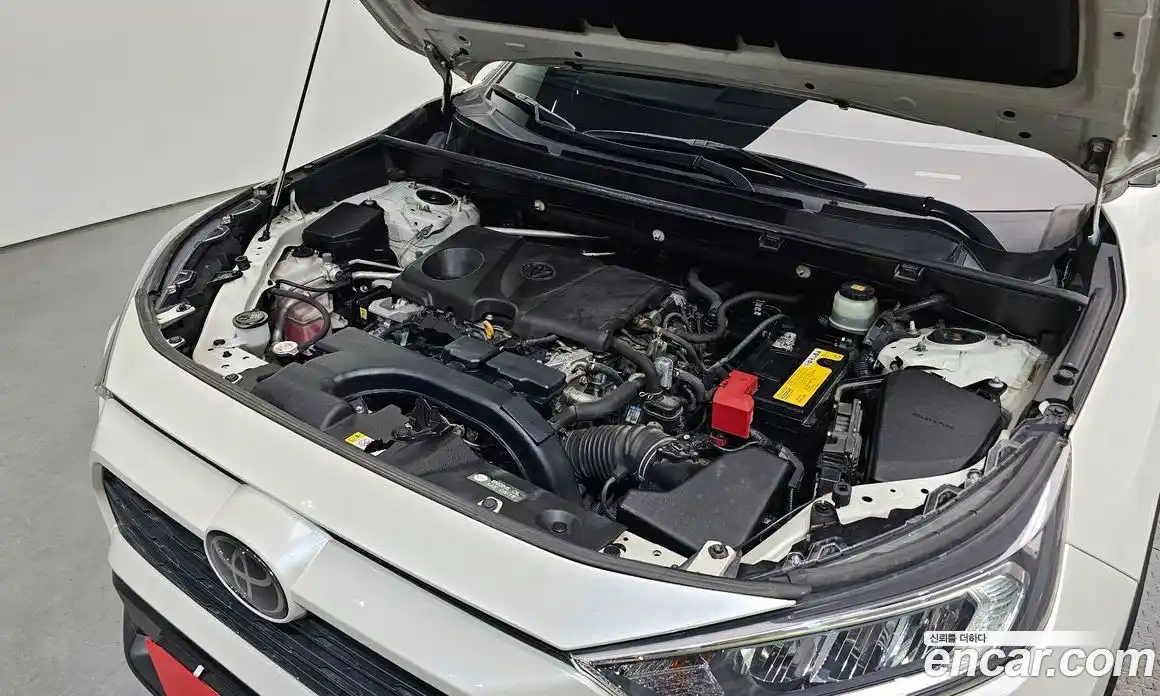 Toyota RAV4 2019 2.5 гидро в Москве № 609811, фото 6