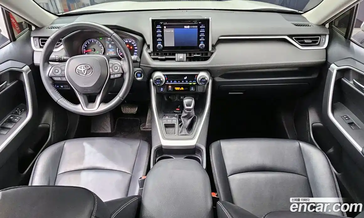 Toyota RAV4 2019 2.5 гидро в Москве № 609811, фото 7