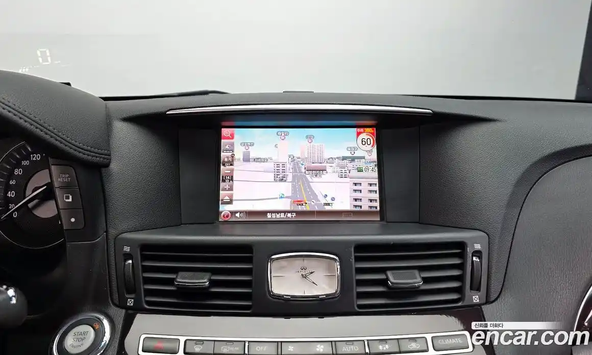 Infiniti M 2011 5.6 гидро в Москве № 611034, фото 15