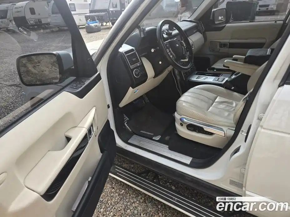 Land Rover Range-Rover 2011 4.4 гидро в Москве № 651988, фото 6