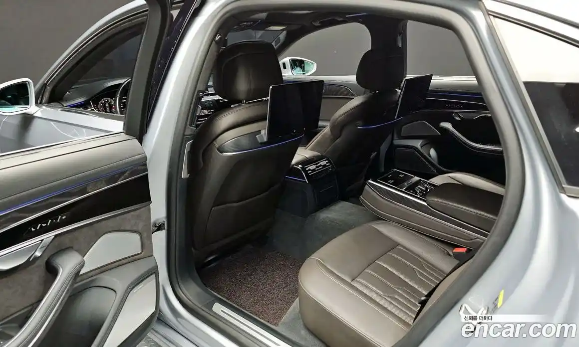 Audi A8 2021 4.0 гидро в Москве, фото 11