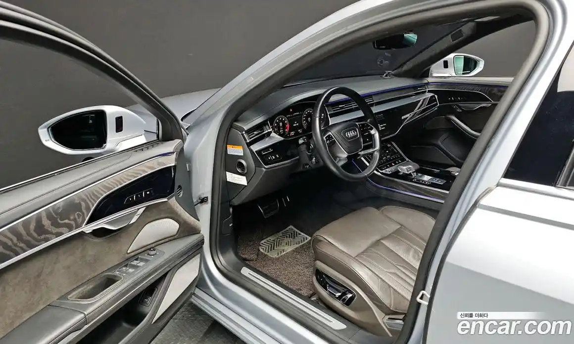 Audi A8 2021 4.0 гидро в Москве, фото 10