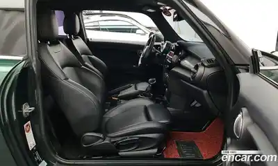Mini Cooper 2014 1.5 гидро в Москве № 724959, миниатюра 11