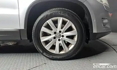 Volkswagen Tiguan 2009 2.0 гидро в Москве № 767162, миниатюра 5