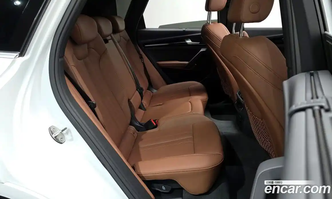 Audi Q5 2024 2.0 гидро в Москве, фото 12