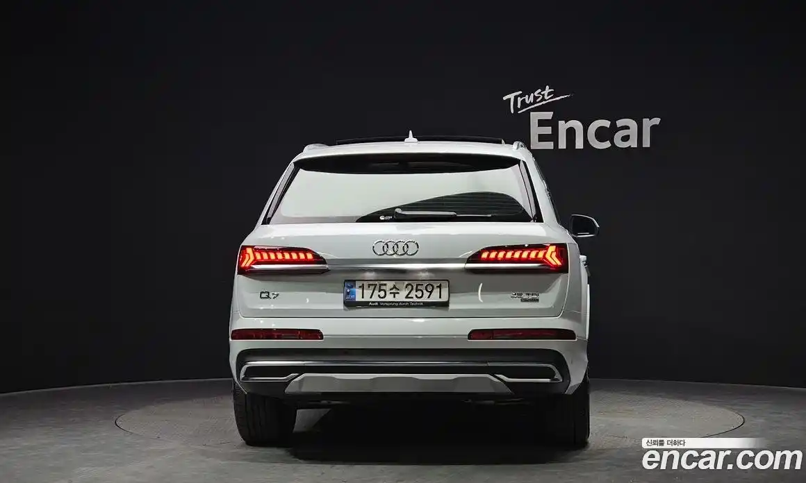 Audi Q7 2021 3.0 гидро в Москве, фото 4