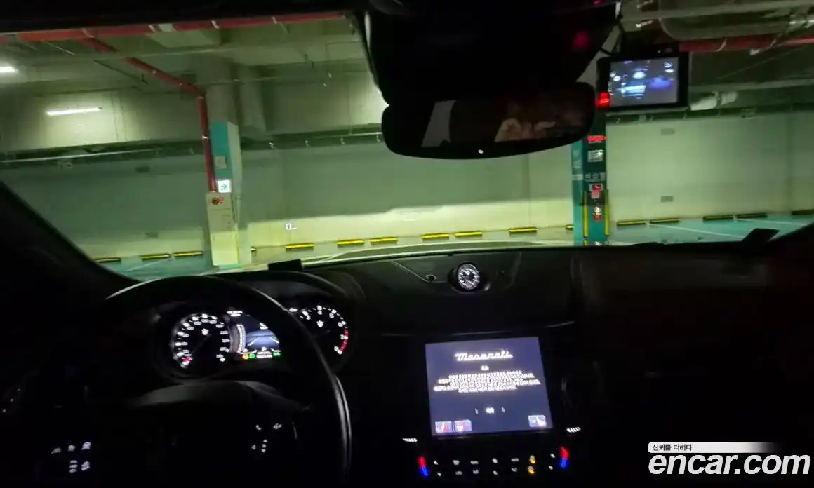 Maserati Levante 2022 2.0 гидро в Москве № 803354, фото 10