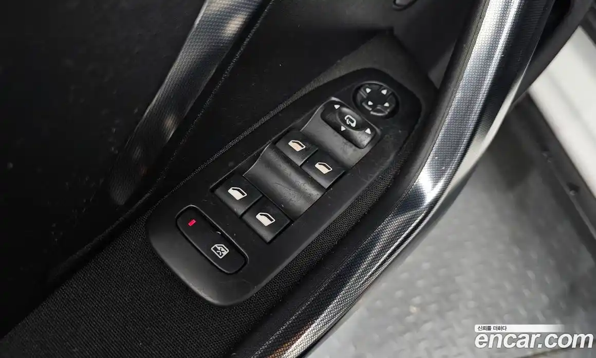 Peugeot 2008 2015 1.6 гидро в Москве № 827514, фото 16