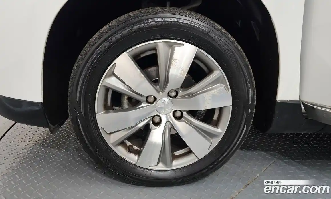 Peugeot 2008 2015 1.6 гидро в Москве № 827514, фото 5