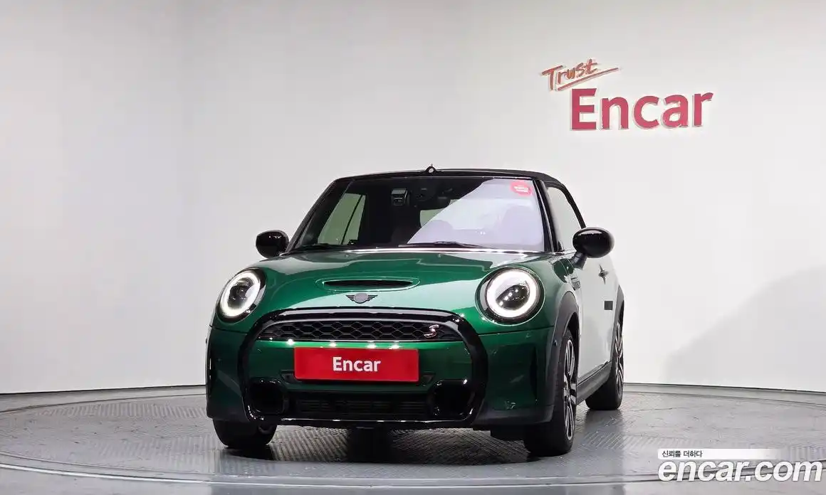 Mini Cooper Convertible 2024 2.0 гидро в Москве № 861429, фото 3