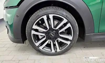 Mini Cooper Convertible 2024 2.0 гидро в Москве № 861429, миниатюра 5