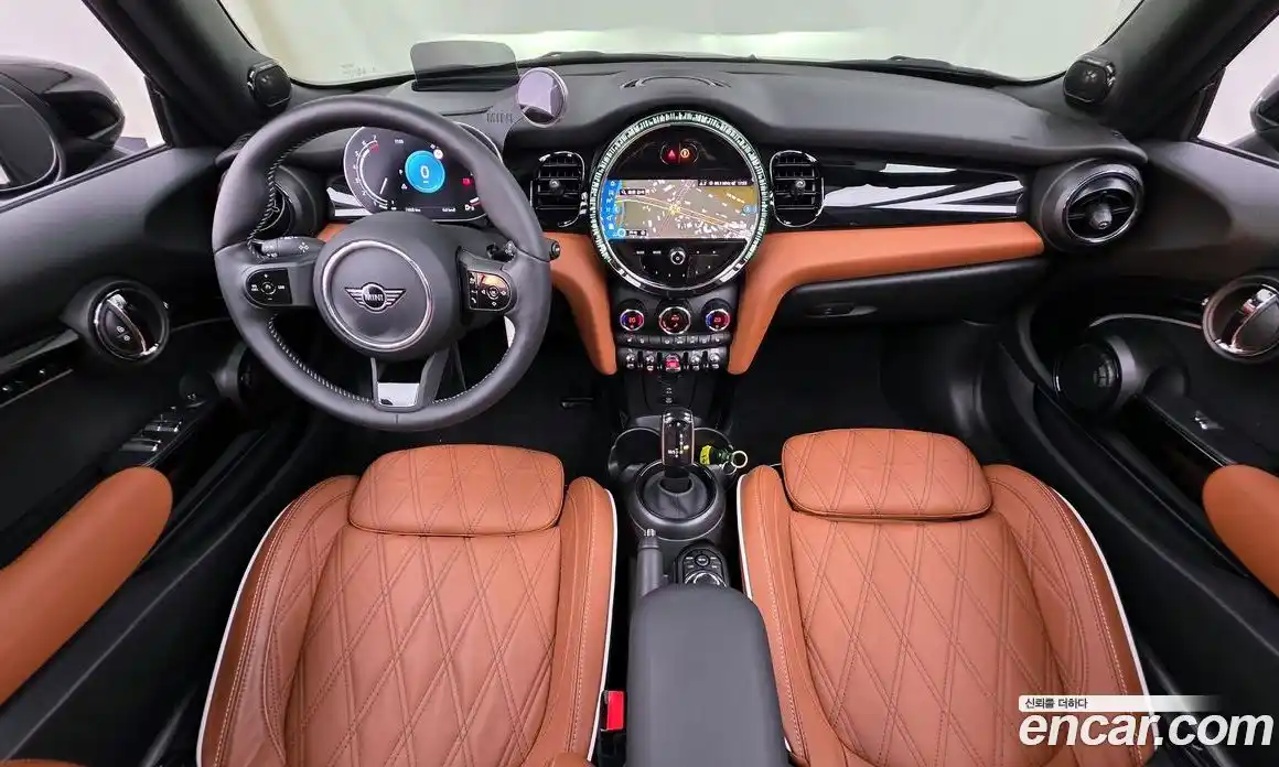 Mini Cooper Convertible 2024 2.0 гидро в Москве № 861429, фото 7
