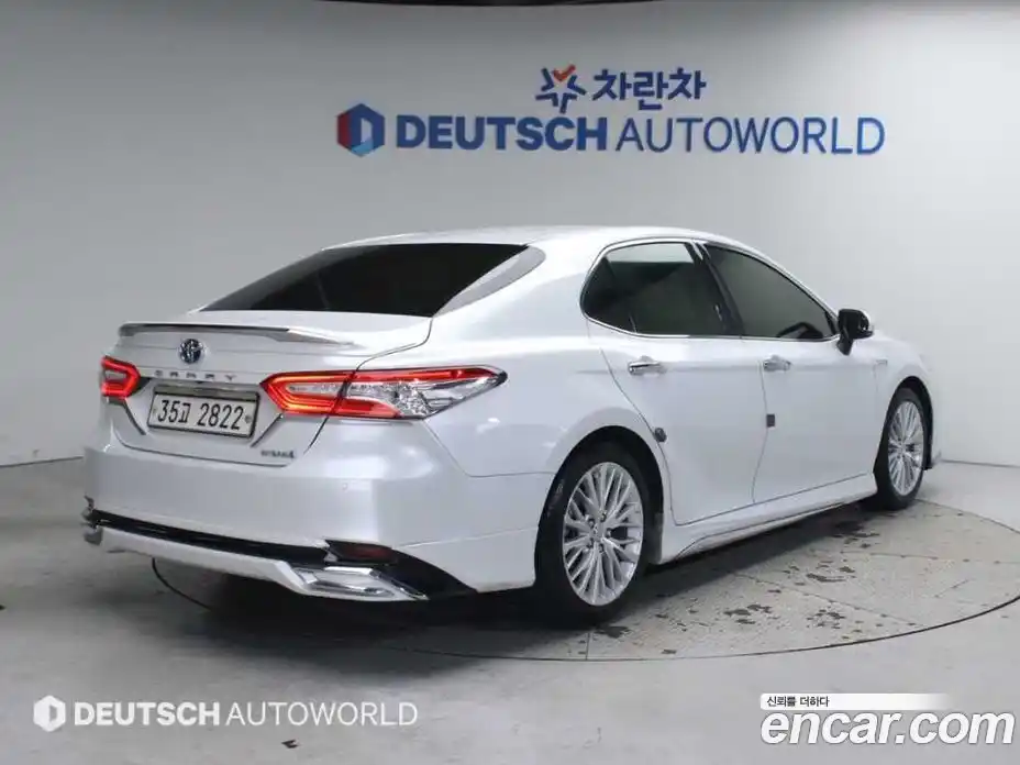 Toyota Camry 2018 2.5 гидро в Москве № 863052, фото 3