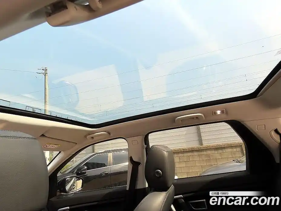 Land Rover Discovery Sport 2017 2.0 гидро в Москве № 895188, фото 17