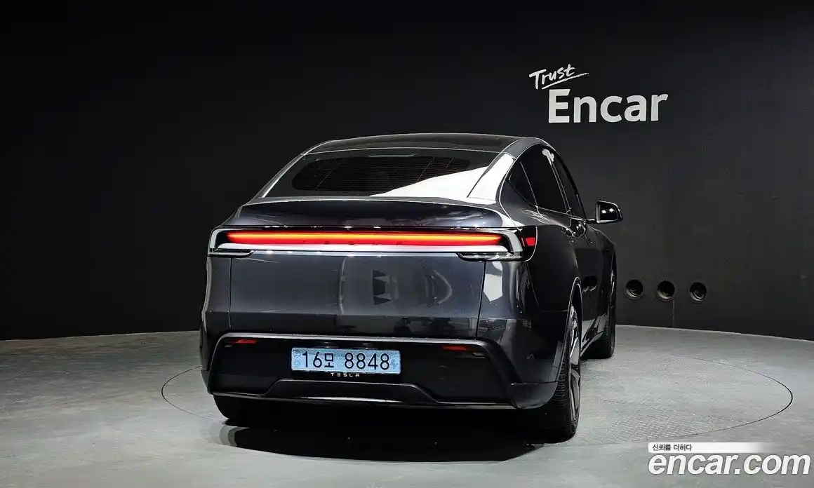 Tesla Model Y 2025 0.2 гидро в Москве № 895622, фото 4