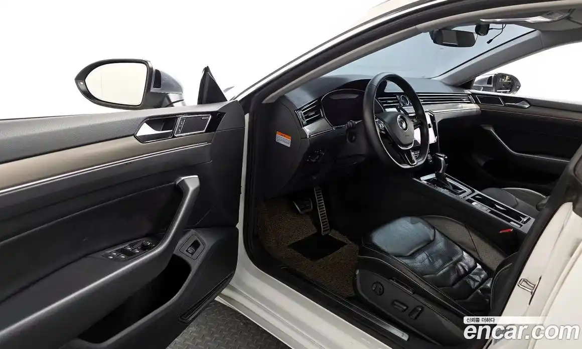 Volkswagen Arteon 2019 2.0 гидро в Москве № 896252, фото 10
