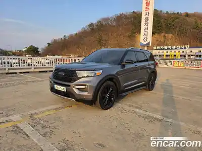Ford Explorer, 2022