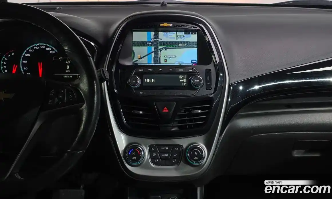 Chevrolet Spark 2016 1.0 гидро в Москве, фото 14
