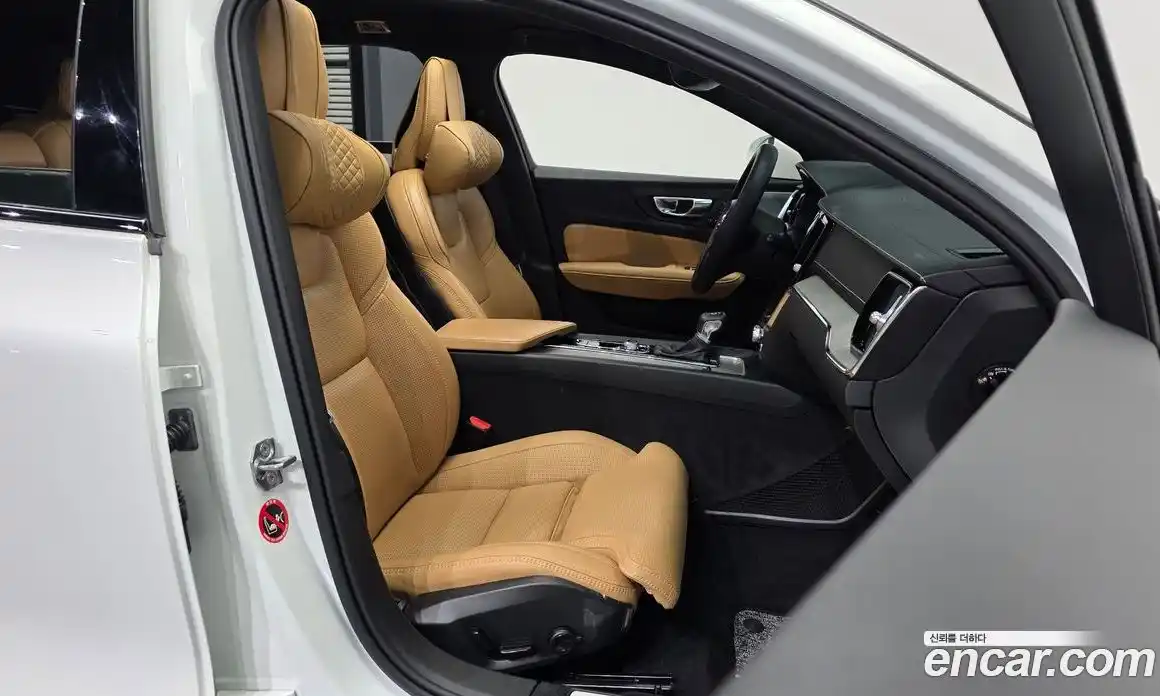Volvo V60 2019 2.0 гидро в Москве № 972043, фото 11