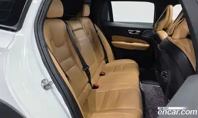 Volvo V60 2019 2.0 гидро в Москве № 972043, миниатюра 12