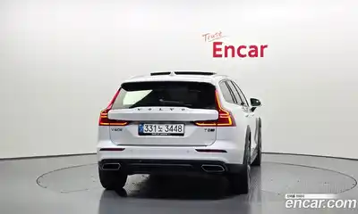 Volvo V60 2019 2.0 гидро в Москве № 972043, миниатюра 4