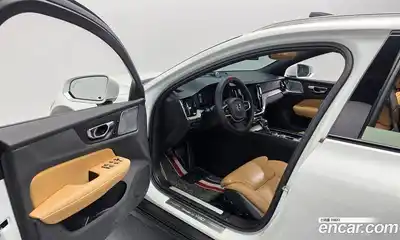 Volvo V60 2019 2.0 гидро в Москве № 972043, миниатюра 10